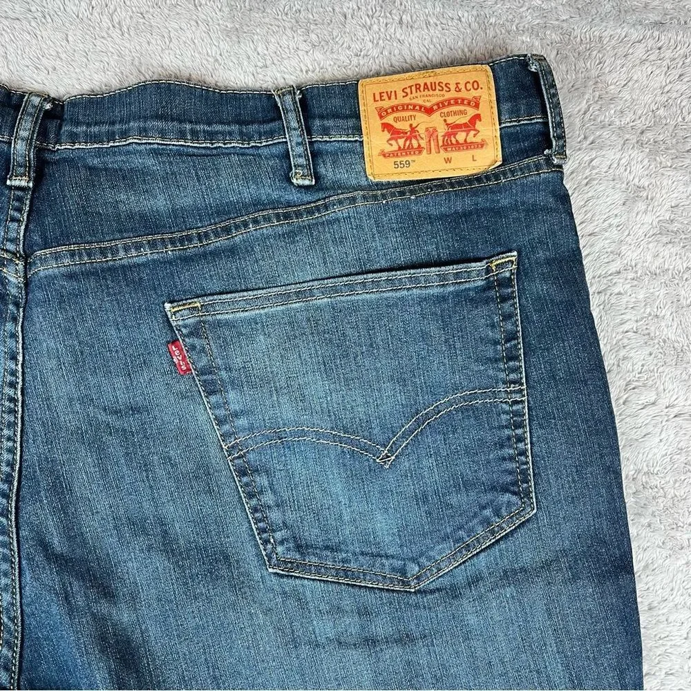 Levis 559 48 x 30 Relaxed Fit Straight Leg Blue‎ Jeans 100% Cotton Medium Wash